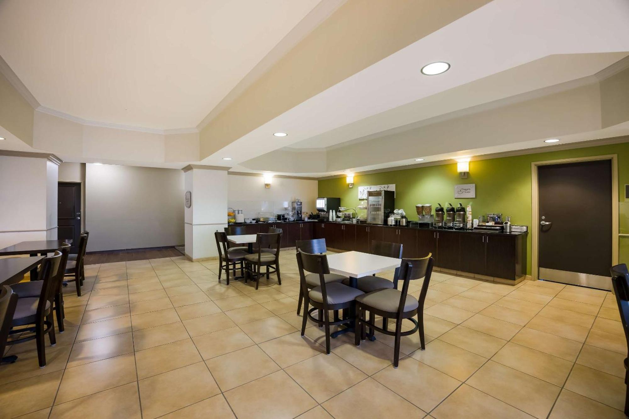 Sleep Inn & Suites Colby Kültér fotó